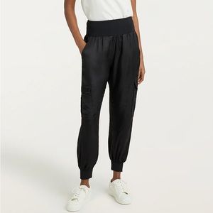 Cinq à Sept Black Cupro Giles Cargo Pocket Satin Jogger Pants Size Small